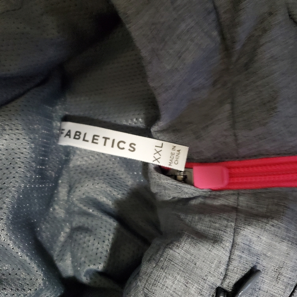 Fabletics Danielle Xxl Hood Pullover Windbreaker - image 3